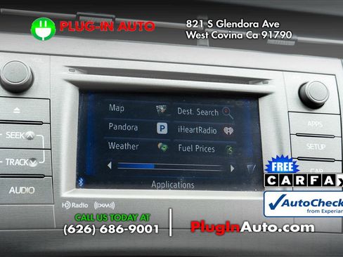 Used 2015 Toyota Prius Three w/ Solar Roof Package FWD image 24