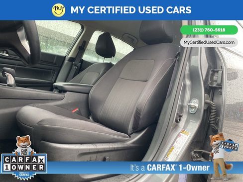 Used 2024 Nissan Altima 2.5 SV FWD image 10