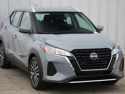 Used 2022 Nissan Kicks SV image 45