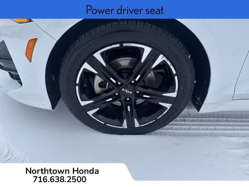 Used 2023 Kia K5 GT-Line image 11