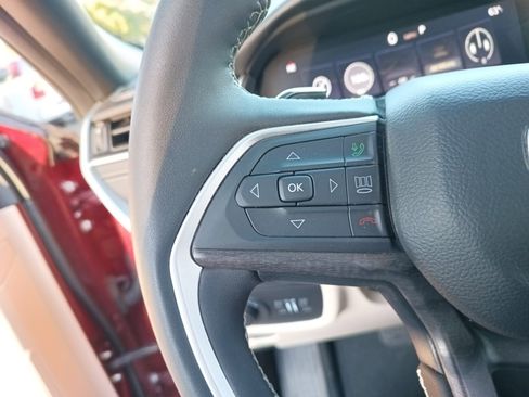 Certified 2024 Jeep Grand Cherokee Limited image 22