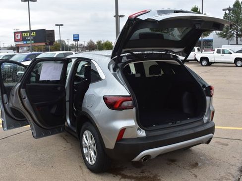 Used 2023 Ford Escape Active image 17
