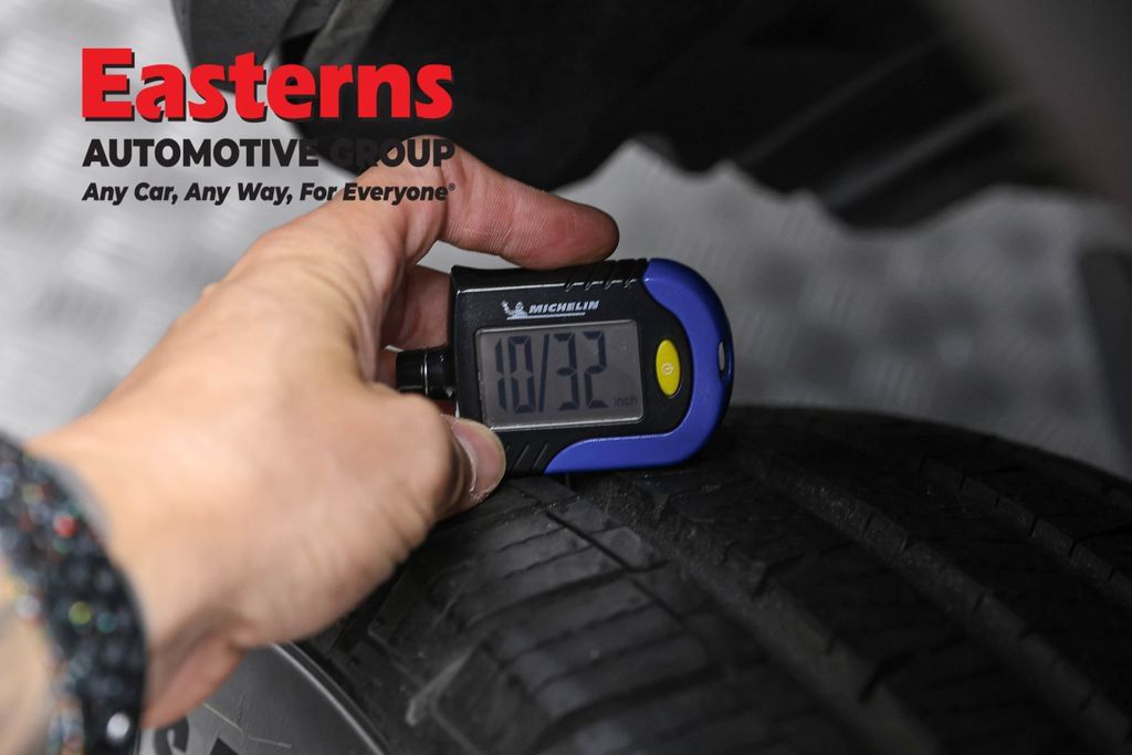 Used 2021 Toyota Tacoma TRD Off-Road AWD/4WD image 31