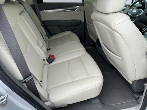Used 2019 Cadillac XT5 Luxury AWD/4WD image 15