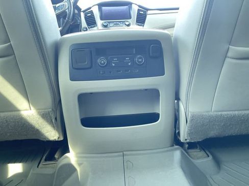 Certified 2018 GMC Yukon XL Denali w/ Open Road Package AWD/4WD image 21