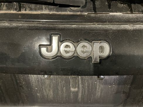 Used 2017 Jeep Compass Sport w/ Cold Weather Group image 8