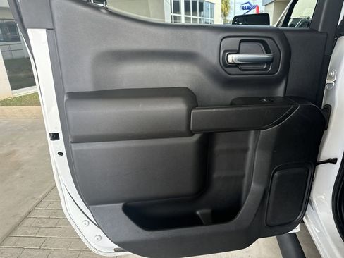 Used 2021 Chevrolet Silverado 1500 LT image 27