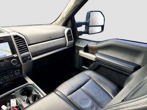 Used 2021 Ford F250 Lariat w/ Lariat Ultimate Package image 23