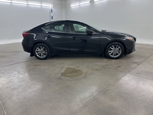 Used 2017 MAZDA MAZDA3 Touring image 13