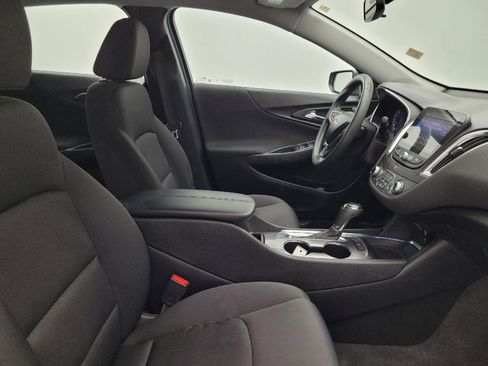 Used 2019 Chevrolet Malibu LT FWD image 21