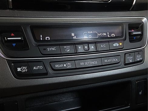 Used 2022 Honda Pilot Special Edition image 22