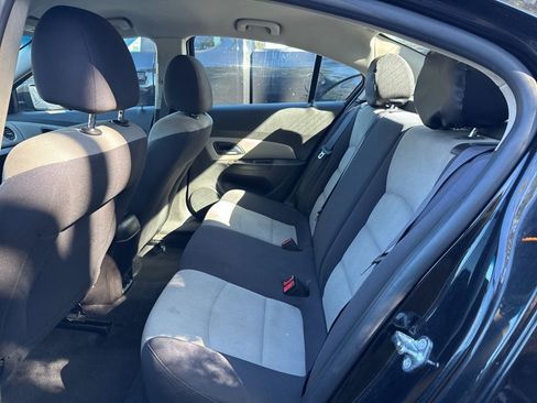 Used 2016 Chevrolet Cruze LS image 12