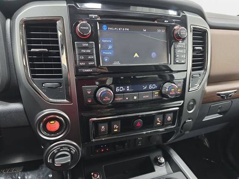 Used 2017 Nissan Titan Platinum Reserve AWD/4WD image 19