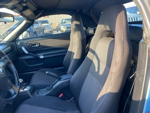 Used 2003 Toyota MR2 image 9