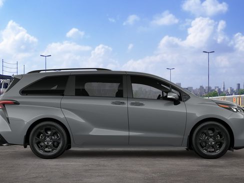 New 2026 Toyota Sienna XLE Woodland Edition AWD/4WD image 35