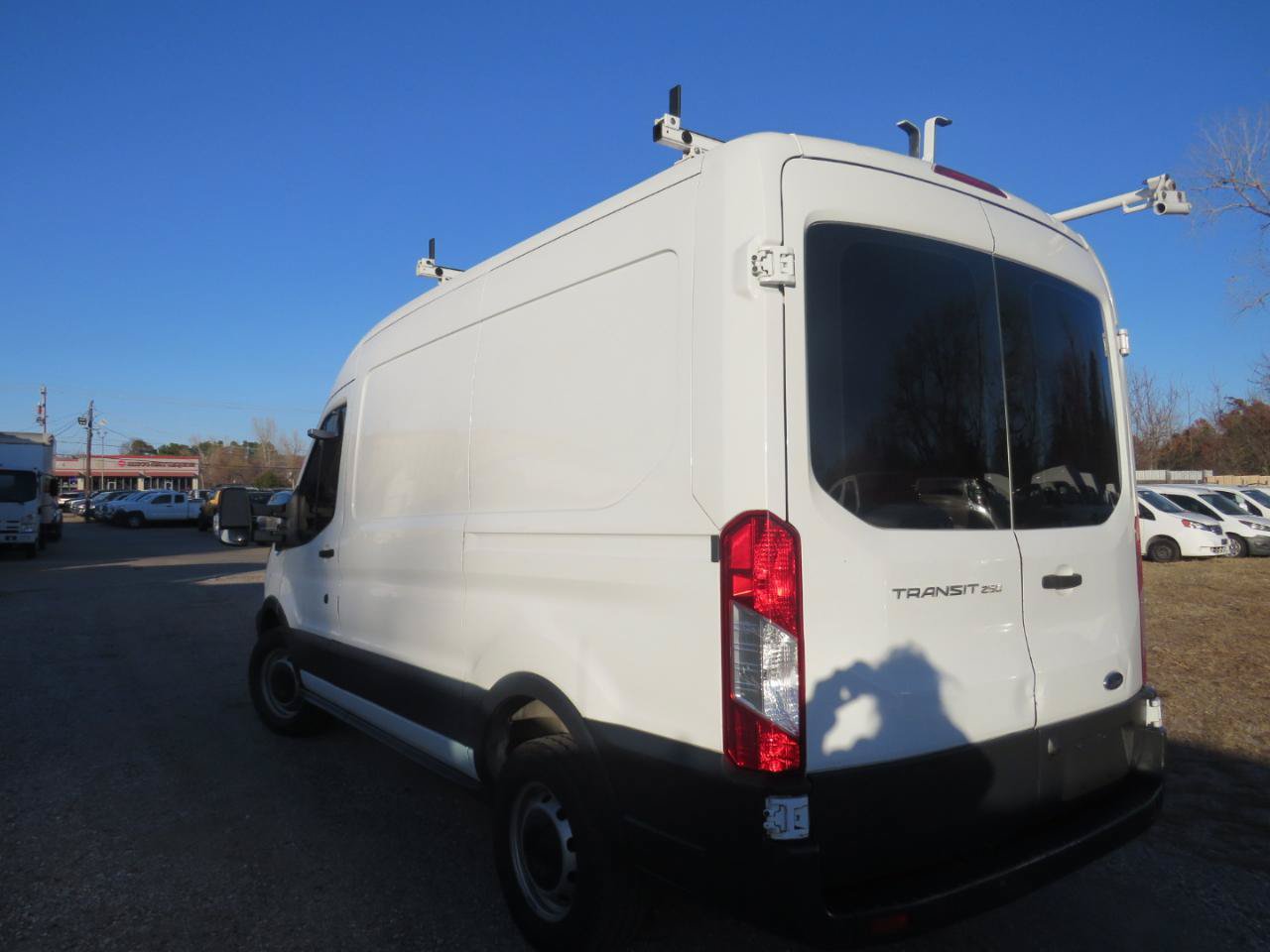 Used 2017 Ford Transit 250 130 Medium Roof RWD image 30