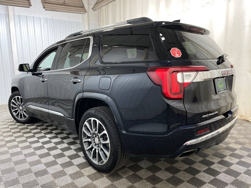 Certified 2022 GMC Acadia Denali w/ Denali Ultimate Package AWD/4WD image 24