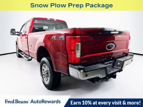 Used 2019 Ford F350 Lariat w/ Chrome Package image 5