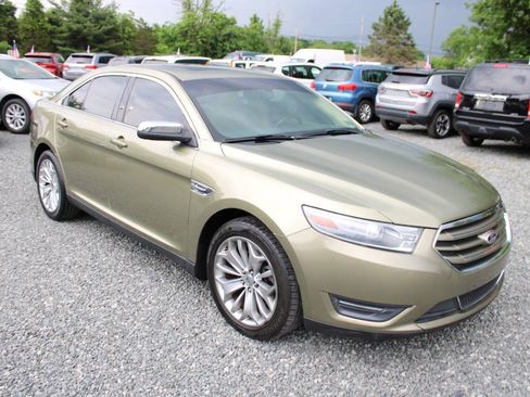 Used 2013 Ford Taurus Limited FWD image 4