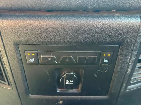 Used 2014 RAM 1500 Laramie w/ Convenience Group AWD/4WD image 32