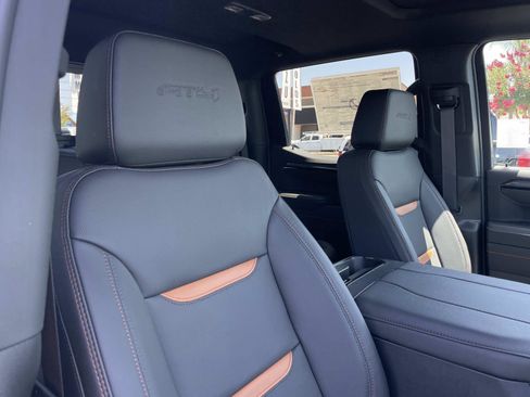 New 2026 GMC Sierra 1500 AT4 w/ AT4 Premium Package AWD/4WD image 29