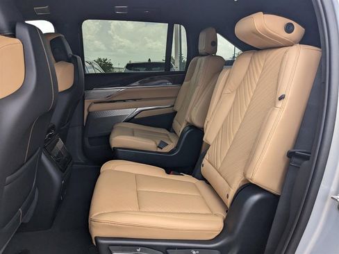 New 2025 Cadillac Escalade IQ Luxury 2 image 16