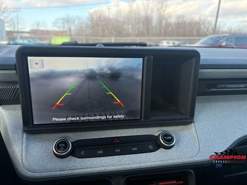 Used 2023 Ford Maverick XLT image 21