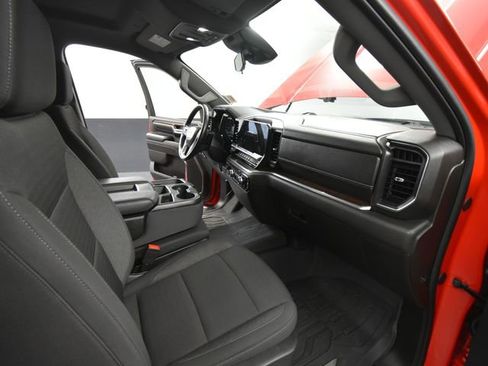 Used 2024 GMC Sierra 2500 SLE image 48