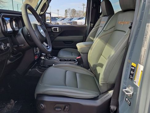 New 2026 Jeep Gladiator Mojave image 13