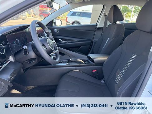 Certified 2024 Hyundai Elantra SEL FWD image 4