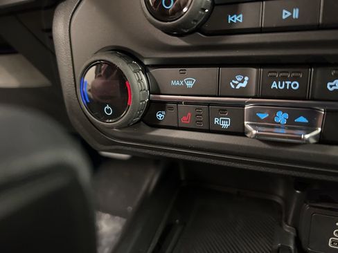 New 2026 Ford Bronco Outer Banks image 14