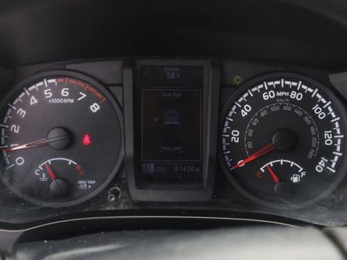Used 2018 Toyota Tacoma SR w/ SR Convenience Package AWD/4WD image 18