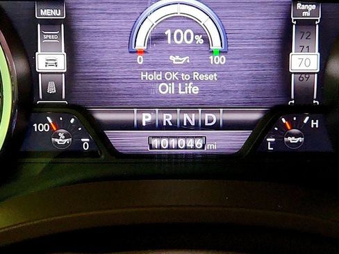 Used 2021 RAM 1500 Laramie AWD/4WD image 15