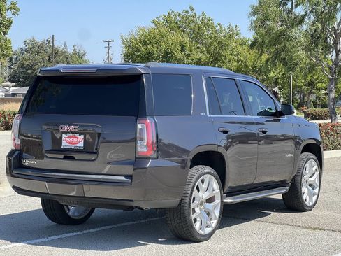 Used 2017 GMC Yukon SLT w/ Open Road Package image 4