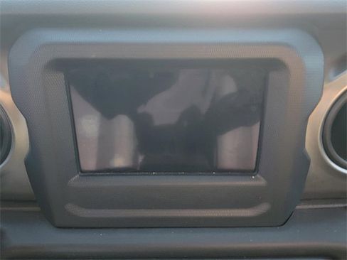 Used 2019 Jeep Wrangler Unlimited Sport S image 21