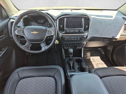 Used 2022 Chevrolet Colorado Z71 w/ Safety Package RWD image 23