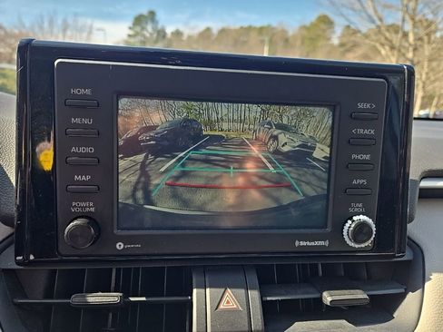 Used 2020 Toyota RAV4 XLE w/ All Weather Liner Package image 4