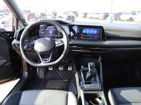 Used 2024 Volkswagen Golf R image 21