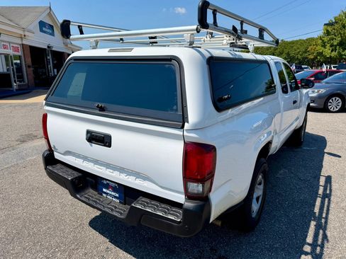 Used 2020 Toyota Tacoma SR RWD image 5