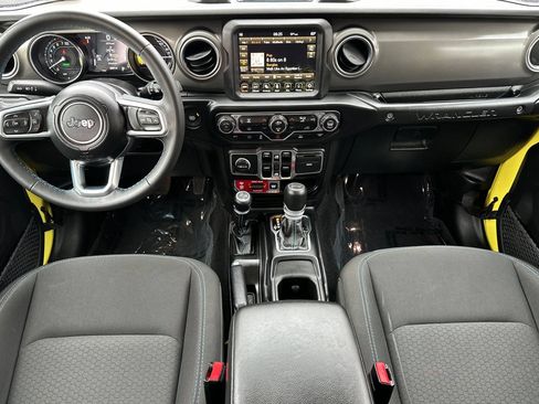 Used 2023 Jeep Wrangler Unlimited Rubicon 4xe AWD/4WD image 13