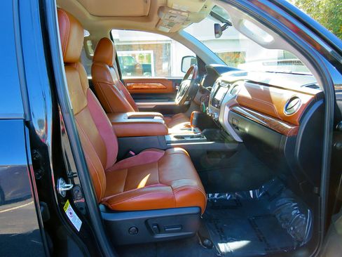 Used 2015 Toyota Tundra 1794 Edition image 12