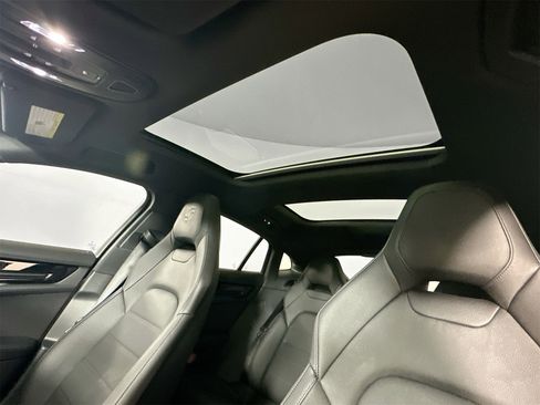Certified 2025 Porsche Panamera image 34