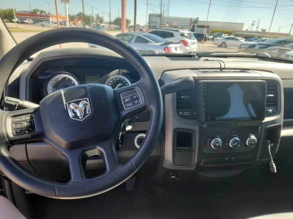 Used 2014 RAM 1500 Express w/ Black Ram 1500 Express Group RWD image 14