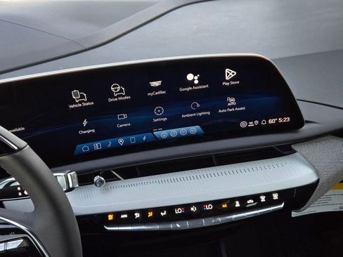 New 2026 Cadillac Optiq Sport 2 image 18