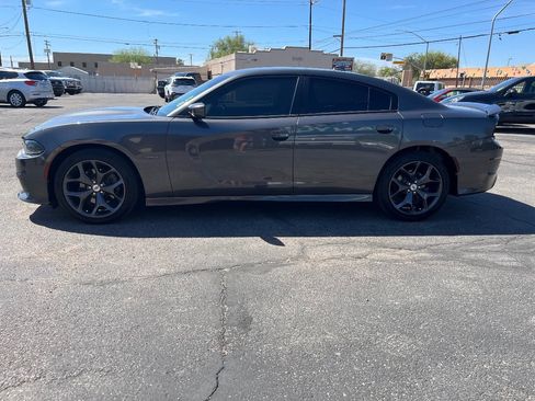 Used 2019 Dodge Charger R/T RWD image 9