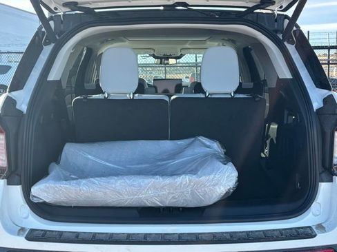 New 2026 Ford Explorer Platinum w/ LUX Leather Package image 19