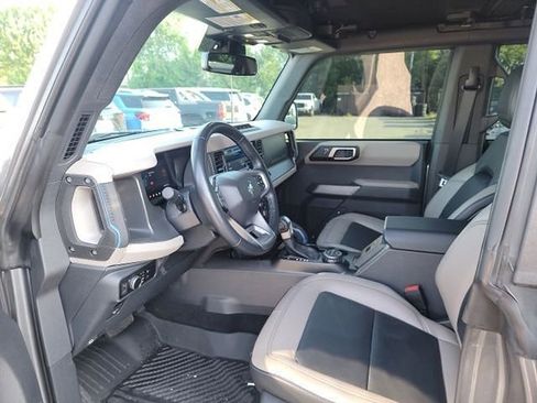 Used 2023 Ford Bronco Wildtrak AWD/4WD image 9