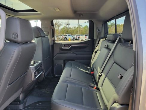 New 2026 GMC Sierra 1500 SLT w/ SLT Premium Plus Package image 27