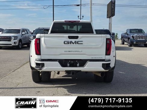 Used 2025 GMC Sierra 3500 Denali Ultimate AWD/4WD image 6