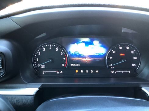 Used 2020 Ford Explorer XLT RWD image 38